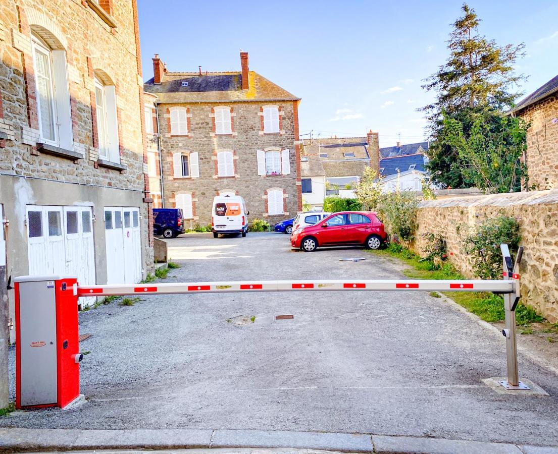 Bord De Mer, Hypercentre Dinard, Parking Prive Appartement *